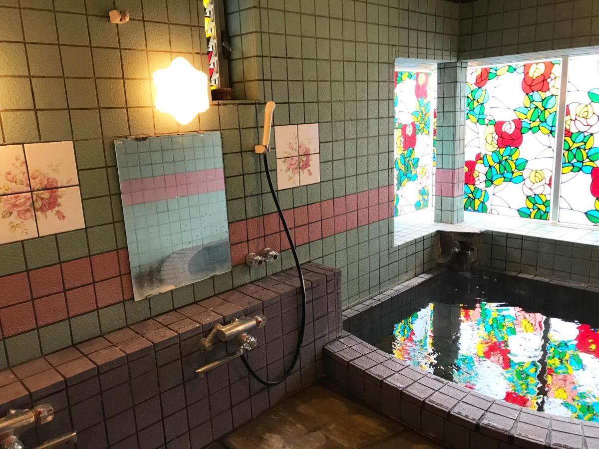 ペンション百万本のバラ "A Million Roses" Hotel Shimoda  Exterior foto