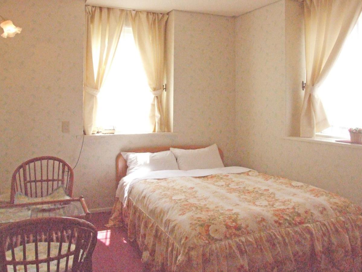 ペンション百万本のバラ "A Million Roses" Hotel Shimoda  Exterior foto